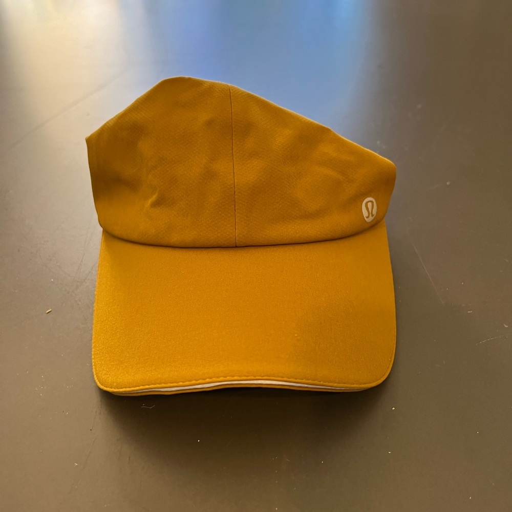 Lululemon fast n free hat